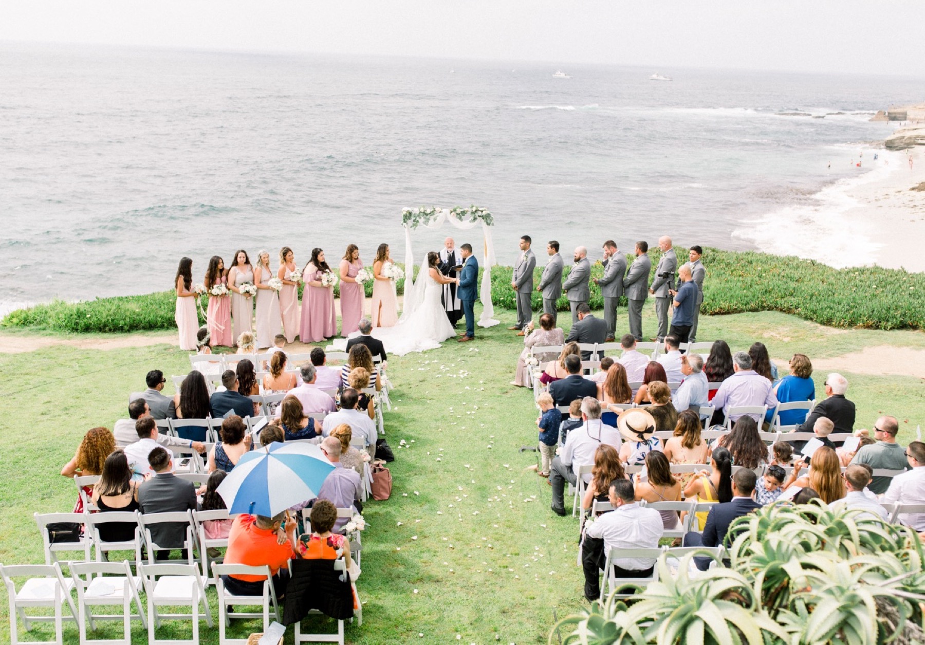 Summer Wedding at Cuvier Park, Cuvier Park summer wedding, La Jolla Wedding, La Jolla wedding ideas, San Diego Wedding, Summer wedding in San Diego, Outdoor ceremony area in San Diego, Summer outdoor venues in La Jolla, Intimate classy wedding venues in San Diego, La Jolla intimate venues, Cuvier park wedding venues, wedding venues in San Diego, Northern San Diego venues, Coastal San Diego Wedding, The Wedding Bowl Wedding, Wedding venues in San Diego with a ocean view,
