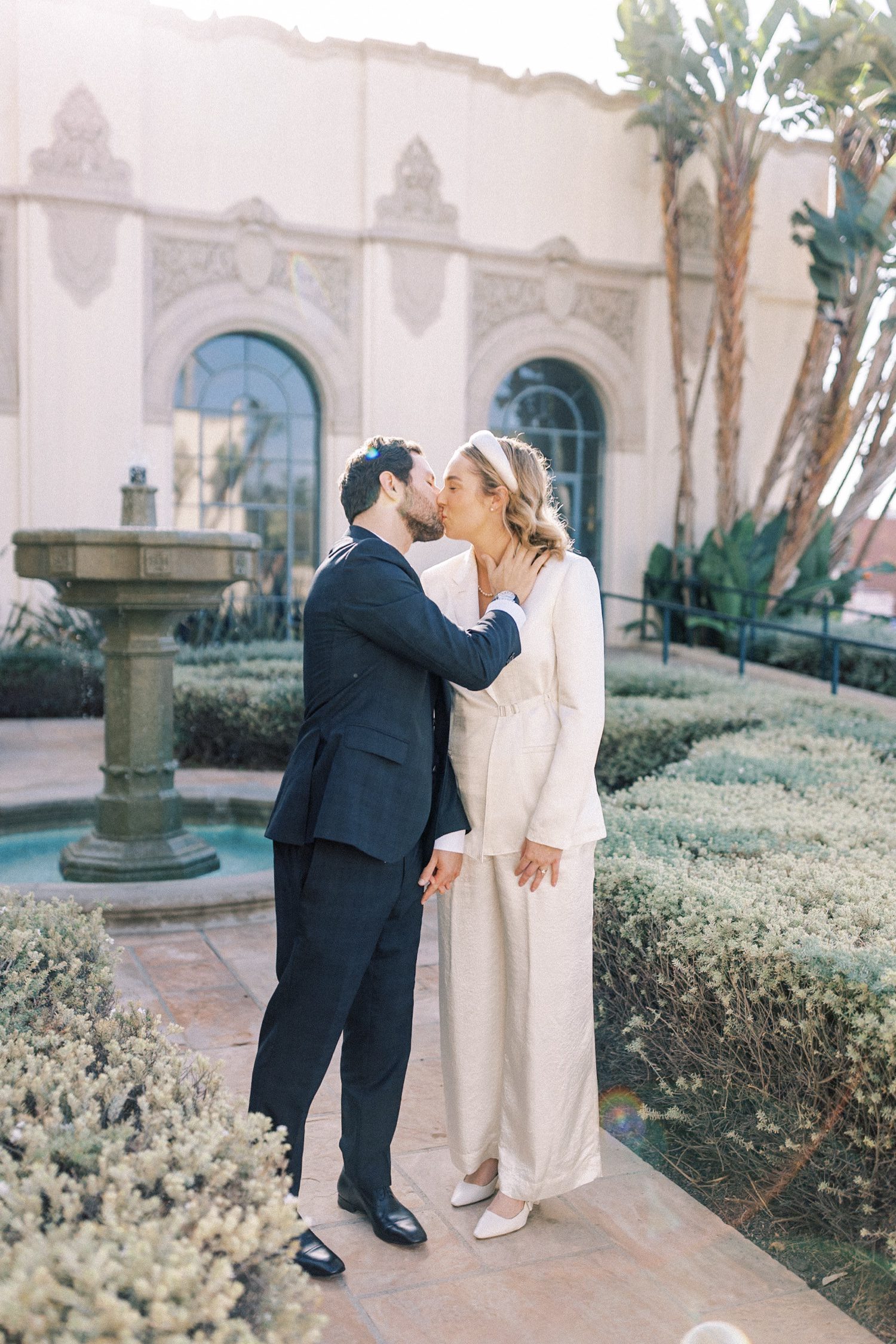 Beverly Hills Courthouse wedding, wedding at the Beverly Hills Courthouse, what do I need to do to get married at the Beverly Hills Courthouse?, Courthouse wedding in Beverly Hills, Beverly Hills Courthouse wedding photographer, Beverly Hills Courthouse elopement, elopement at the Beverly Hills Courthouse, elopement photographer at the Beverly Hills Courthouse, Civil ceremony at the Beverly Hills Courthouse, Beverly Hills City Hall photographer, how to get married at the Beverly Hills Courthouse