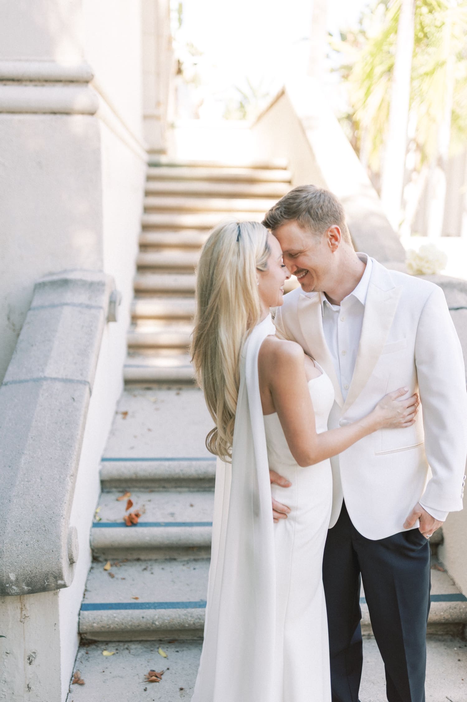 A Chic Beverly Hills Courthouse Wedding, Courthouse wedding at the Beverly Hills Courthouse, Beverly Hills Courthouse Wedding Photographer, Beverly Hills Courthouse Wedding, Intimate Wedding at the Beverly Hills Courthouse, Los Angeles Photographer, Los Angeles Wedding Photographer, Beverly Hills Civic Center Wedding, Beverly Hills Civic Center Elopement, Elopement at the Beverly Hills Courthouse, Beverly Hills Courthouse Elopement, Beverly Hills Courthouse Elopement Photographer