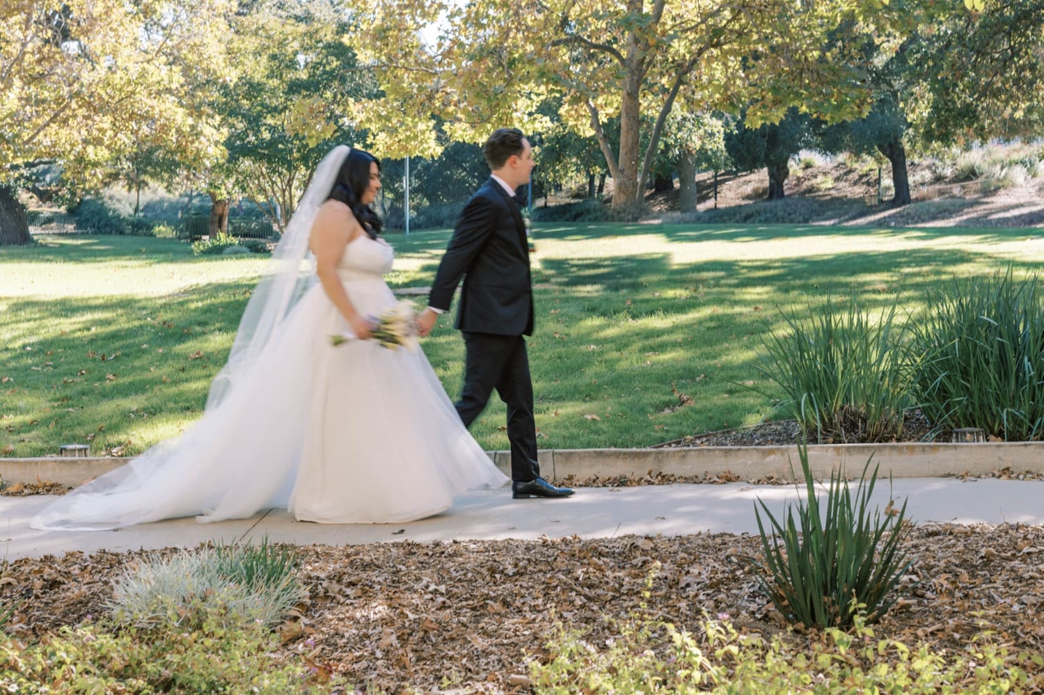 How Do I Book a Wedding at the Thousand Oaks Civic Center?, courthouse wedding at the TO Civic Center, Courthouse Wedding at the Thousand Oaks City Hall, Thousand Oaks City Hall Wedding, Courthouse wedding at the Thousand Oaks Civic Center, Ventura County Courthouse Wedding, Thousand Oaks City Hall Wedding Photographer, TO Civic Center Wedding Photographer, Ventura County Courthouse Photographer, Book a Wedding at the Thousand Oaks Civic Center, how do I get married at the TO Civic Center